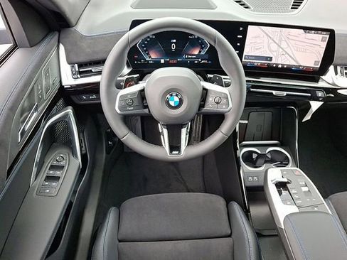 Used 2026 BMW X2 xDrive28i w/ Technology Package AWD/4WD image 6