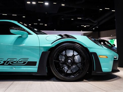 Used 2024 Porsche 911 GT3 RS w/ Weissach Package RWD image 9