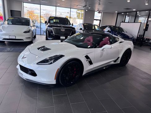 Used 2019 Chevrolet Corvette Grand Sport image 2
