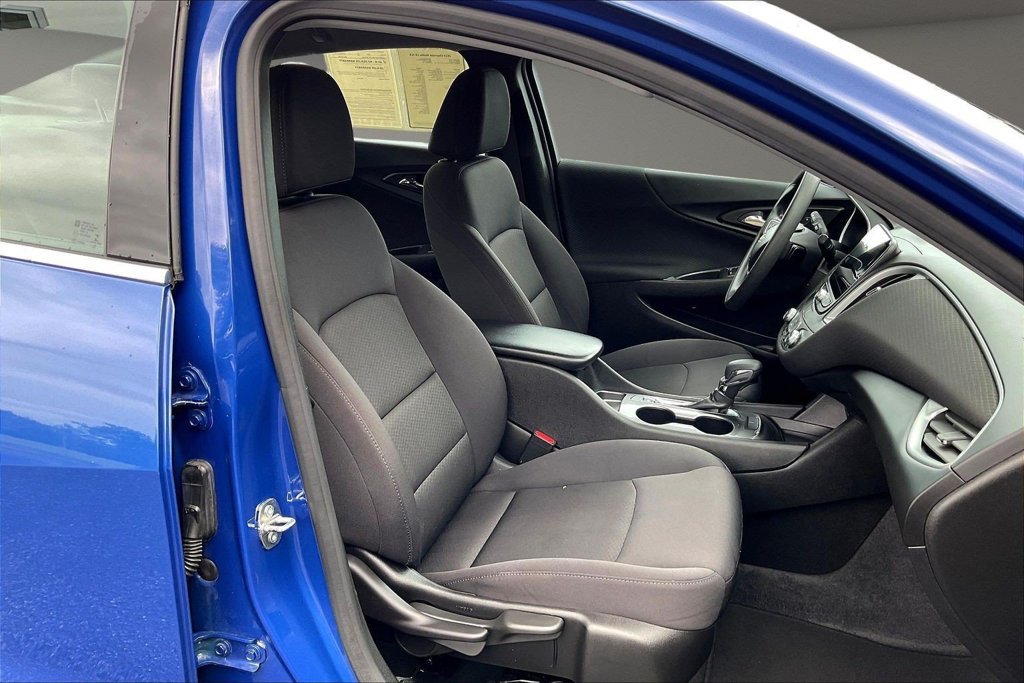 Used 2023 Chevrolet Malibu LS FWD image 31