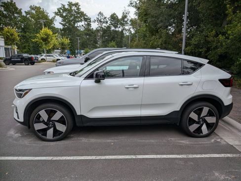 Used 2023 Volvo C40 P8 Recharge Ultimate AWD/4WD image 5