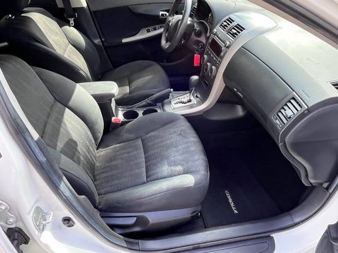 Used 2011 Toyota Corolla S image 21