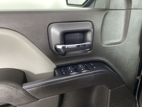 Used 2018 Chevrolet Silverado 2500 W/T AWD/4WD image 12