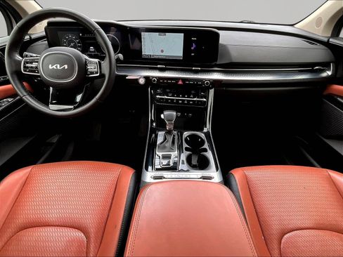 Used 2024 Kia Carnival SX Prestige FWD image 7