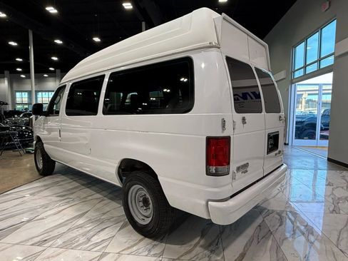 Used 2014 Ford E-250 and Econoline 250 w/ Power Group image 7