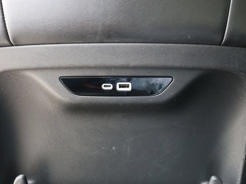 Used 2024 Chrysler Pacifica Touring-L FWD image 26