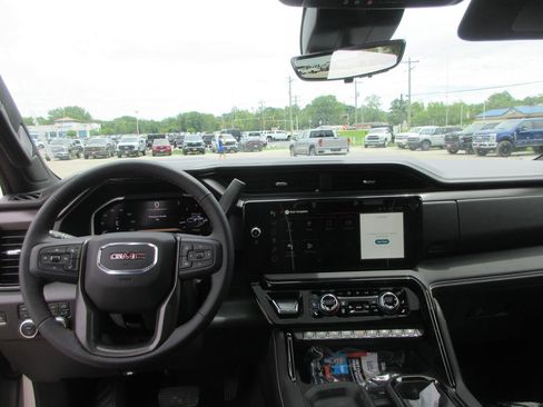 New 2026 GMC Sierra 2500 AT4X w/ AT4X AEV Edition AWD/4WD image 16