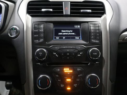 Used 2018 Ford Fusion S image 25