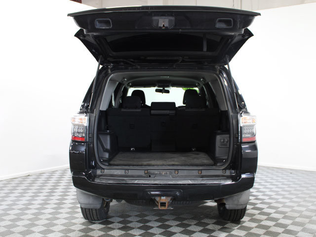 Used 2016 Toyota 4Runner SR5 AWD/4WD image 14