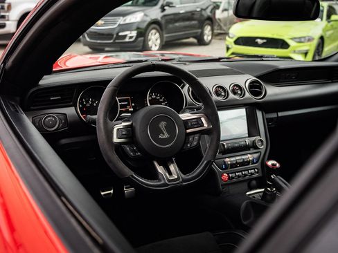 Used 2016 Ford Mustang Shelby GT350 w/ Technology Package RWD image 21