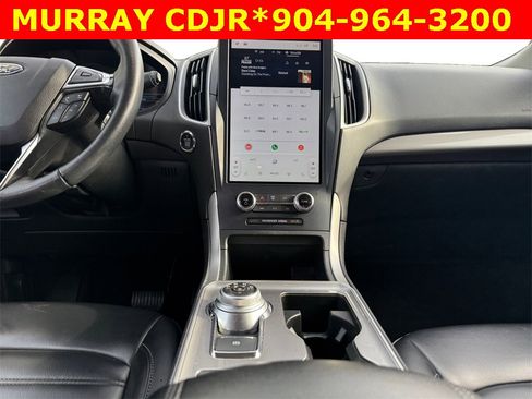 Used 2023 Ford Edge SEL image 11