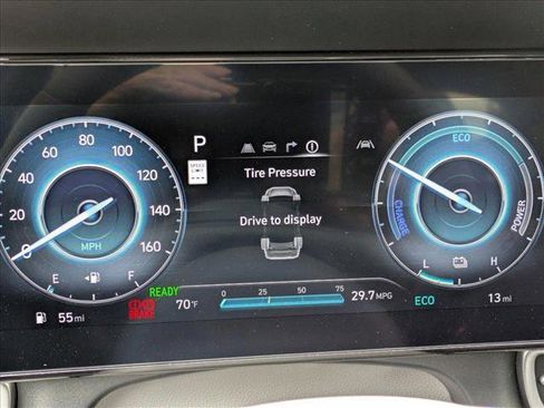 New 2025 Hyundai Elantra SEL image 11