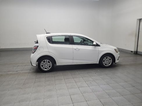 Used 2017 Chevrolet Sonic LT image 10