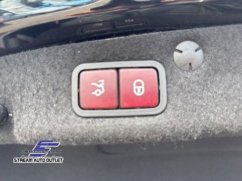 Used 2021 Mercedes-Benz C 300 4MATIC Sedan image 30