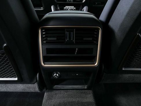 Certified 2025 Porsche Cayenne Turbo GT image 19