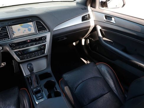 Used 2015 Hyundai Sonata Sport 2.0T w/ Option Group 07 FWD image 14