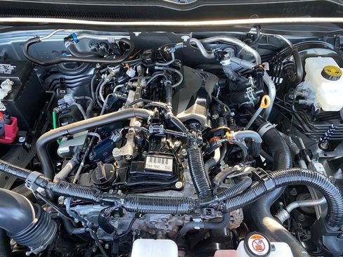 Used 2024 Toyota Tacoma TRD Off-Road image 29