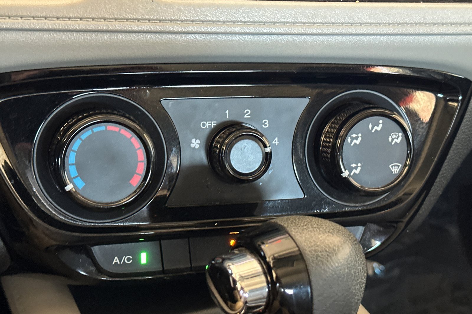 Used 2020 Honda HR-V LX image 21