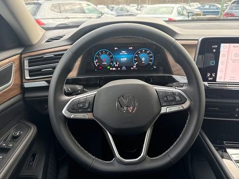 New 2026 Volkswagen Atlas SE image 19