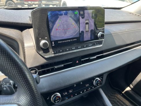 Used 2022 Mitsubishi Outlander SEL AWD/4WD image 17