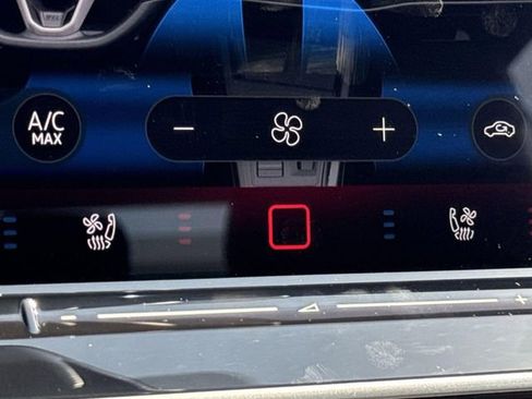 New 2025 Volkswagen GTI SE image 22