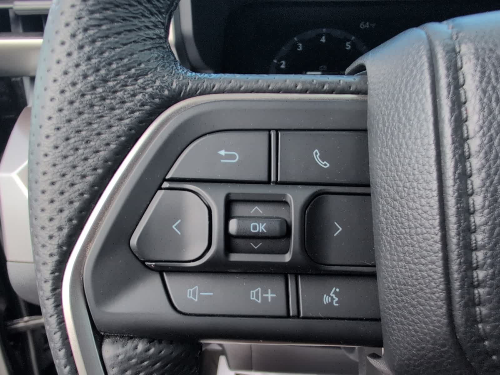 Used 2024 Toyota Tacoma TRD Off-Road AWD/4WD image 30