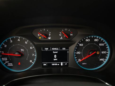 Used 2019 Chevrolet Equinox LS w/ LS Convenience Package image 23