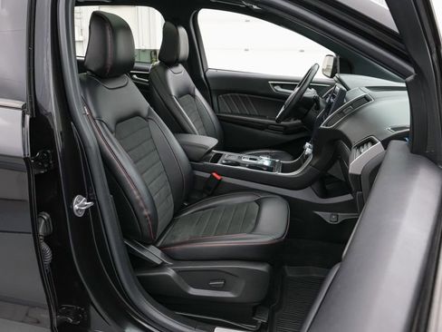 Certified 2022 Ford Edge ST-Line w/ Cargo Accessory Package image 21