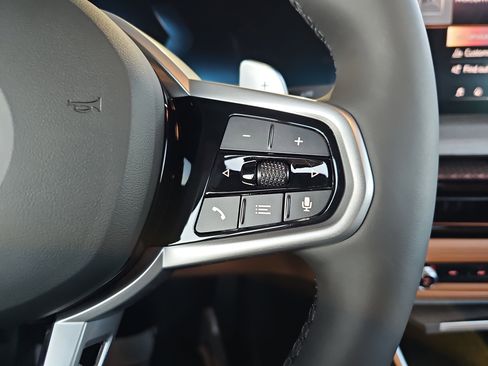 New 2026 BMW 330i Sedan w/ M Sport Package image 19