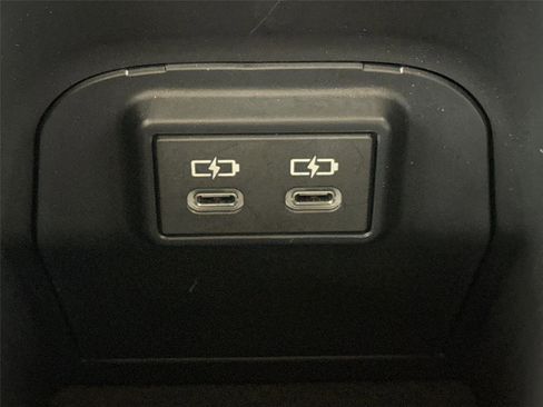 Certified 2025 Toyota RAV4 XLE FWD image 32