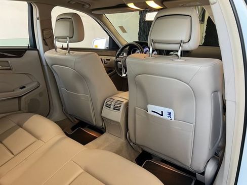 Used 2016 Mercedes-Benz E 350 Sedan image 52