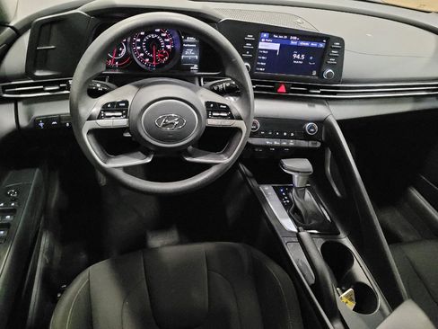Used 2023 Hyundai Elantra SEL FWD image 22