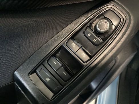 Certified 2023 Subaru Crosstrek 2.0i Premium image 9