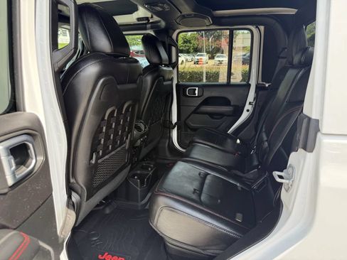 Used 2020 Jeep Gladiator Rubicon AWD/4WD image 30