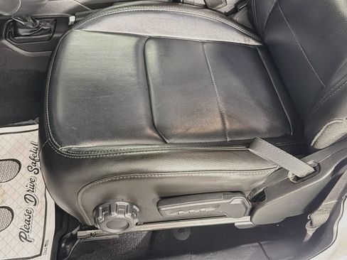 Used 2021 Jeep Wrangler Unlimited Sahara AWD/4WD image 19