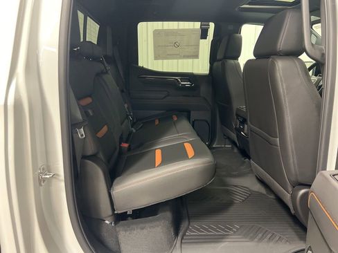New 2026 GMC Sierra 1500 AT4 w/ AT4 Premium Package AWD/4WD image 11