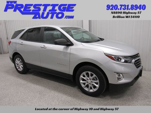 Used 2021 Chevrolet Equinox LS w/ LS Convenience Package image 3
