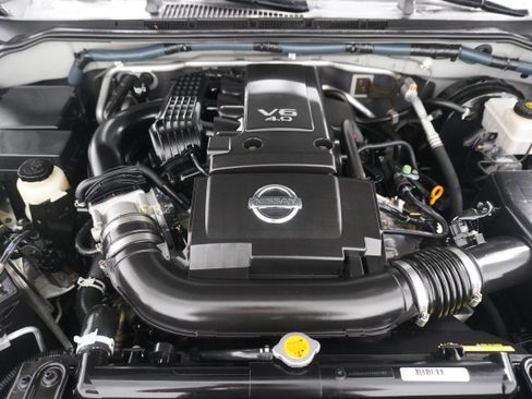 Used 2006 Nissan Frontier SE w/ (P01) Power Pkg image 21