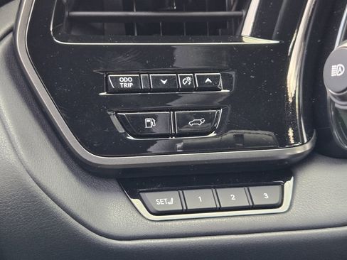 New 2026 Lexus TX 500h AWD image 17