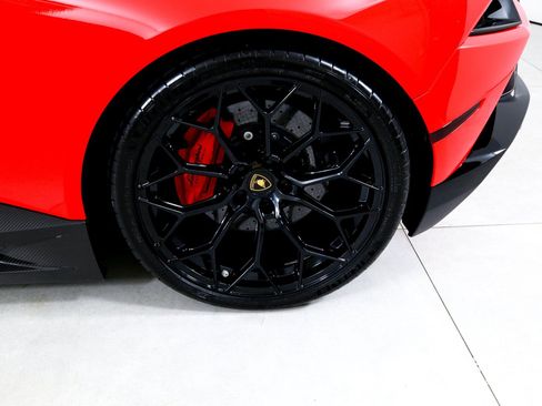 Used 2020 Lamborghini Huracan EVO AWD/4WD image 29
