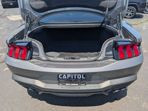 Used 2025 Ford Mustang GT RWD image 27