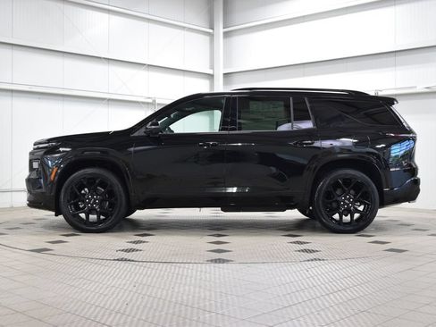New 2026 Chevrolet Traverse RS w/ LPO, Floor Liner Package AWD/4WD image 4