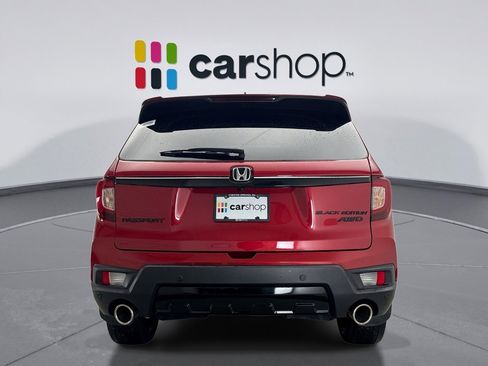Used 2025 Honda Passport Black Edition image 4