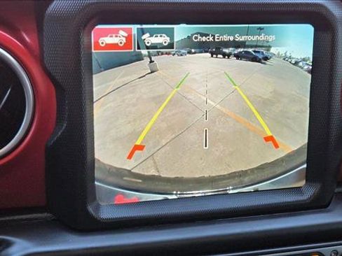 Used 2022 Jeep Wrangler Unlimited Rubicon w/ LED Lighting Group image 12