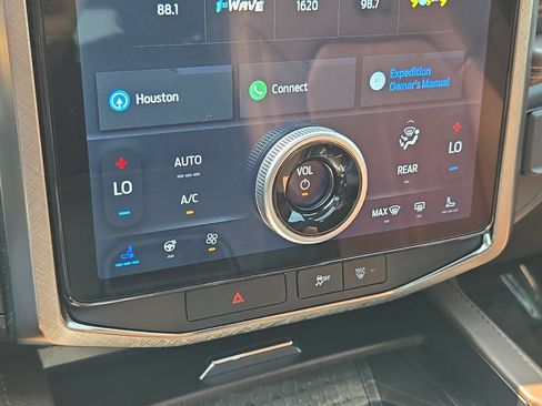 Used 2022 Ford Expedition Max King Ranch AWD/4WD image 21