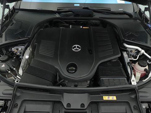 Used 2023 Mercedes-Benz S 500 4MATIC image 24
