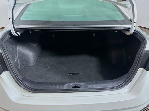 Used 2023 Nissan Altima 2.5 SV image 23