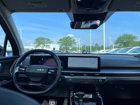 Certified 2026 Kia Sorento SX FWD image 22