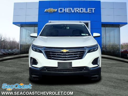 Used 2023 Chevrolet Equinox Premier image 2