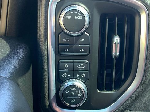 Used 2022 GMC Sierra 2500 Denali w/ Denali Ultimate Package AWD/4WD image 31